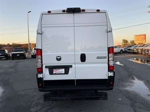 Used 2023 RAM ProMaster 3500 w/ Driver Convenience Group FWD image 6