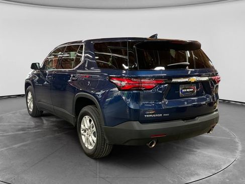 Used 2022 Chevrolet Traverse LS AWD/4WD image 5