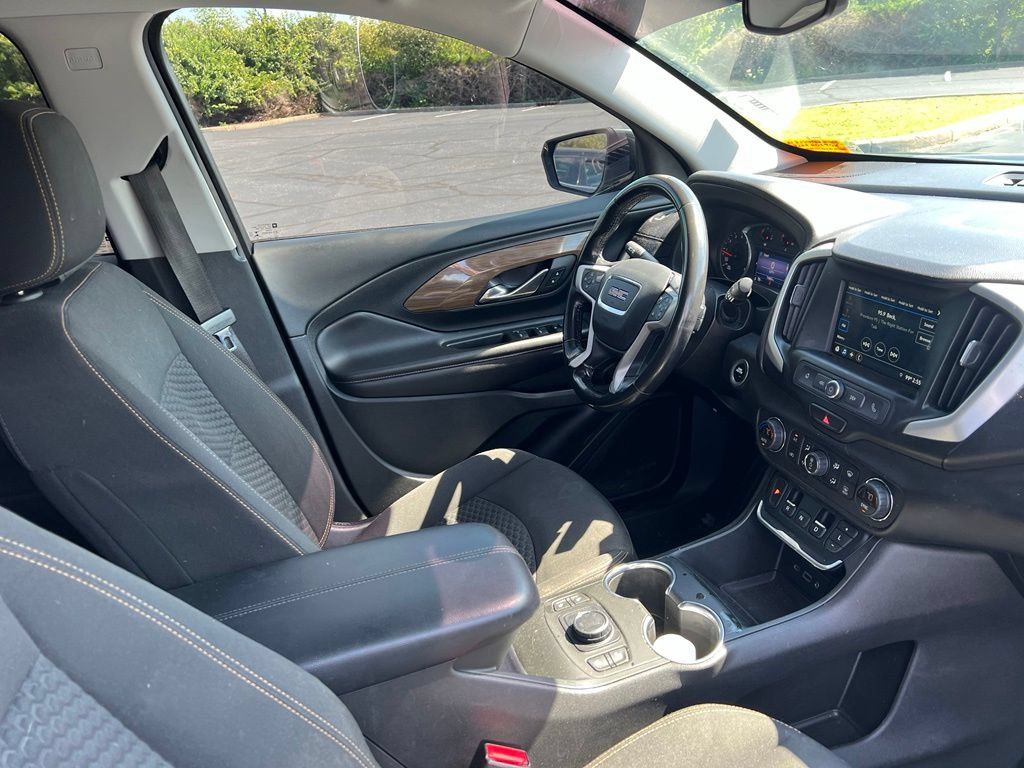 Used 2019 GMC Terrain SLE w/ Driver Convenience Package AWD/4WD image 9
