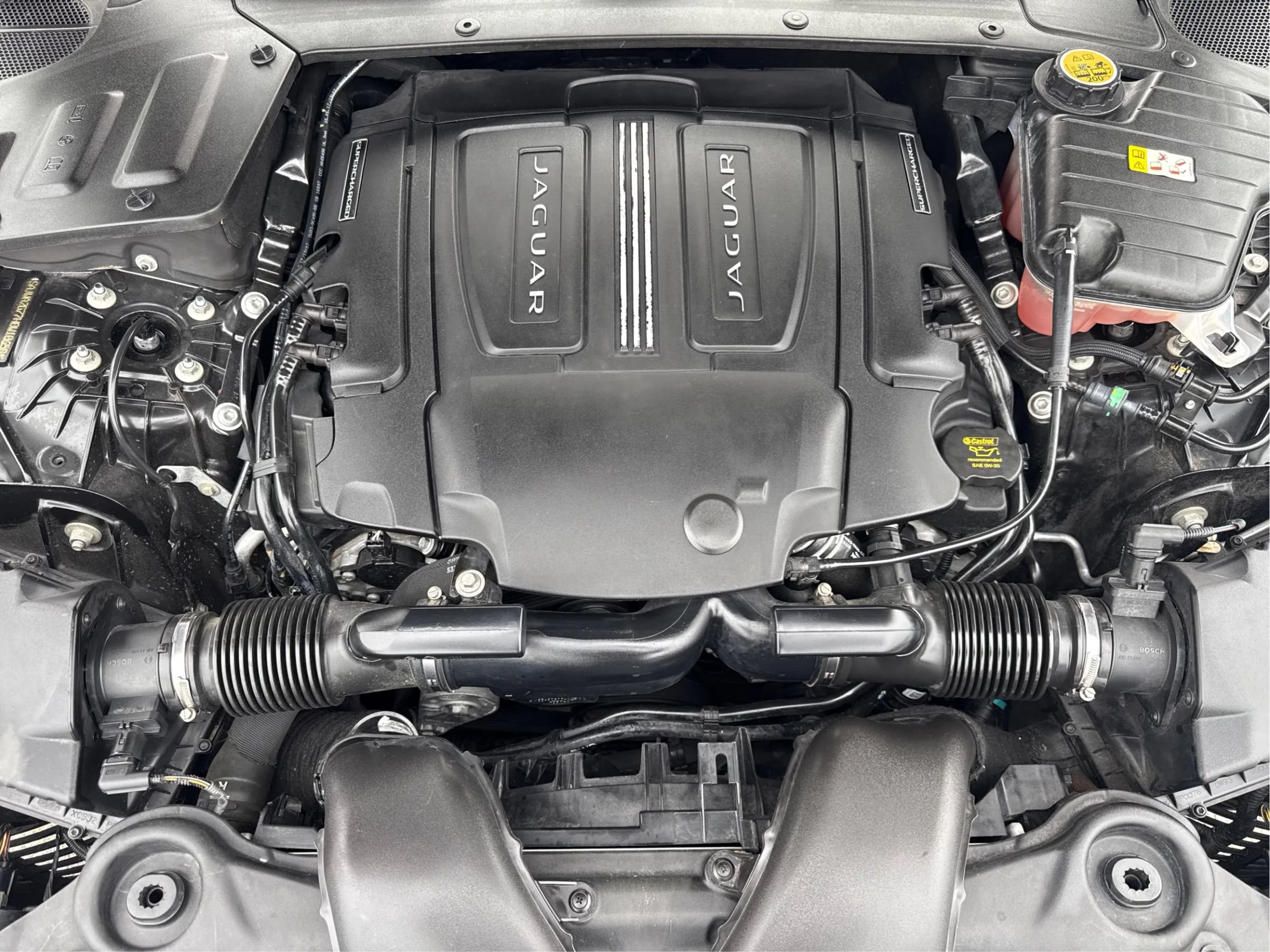 Used 2017 Jaguar XJ L Portfolio RWD image 9