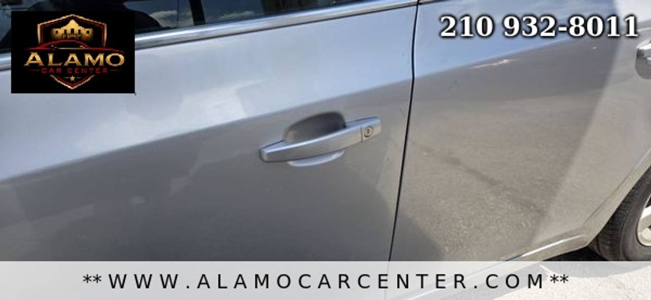 Used 2015 Chevrolet Cruze LT FWD image 10
