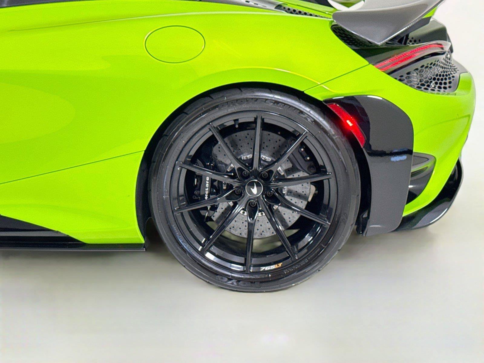 Used 2021 McLaren 765LT RWD image 36