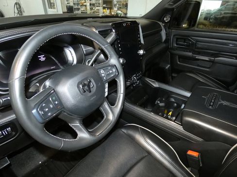 Used 2024 RAM 2500 Limited image 8