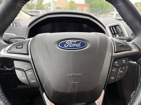 Used 2014 Ford Edge Limited w/ Equipment Group 302A AWD/4WD image 32