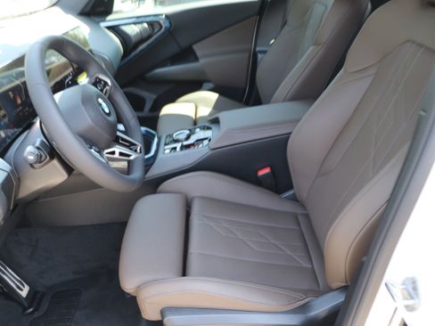 Used 2025 BMW X3 xDrive30i w/ Premium Package image 15