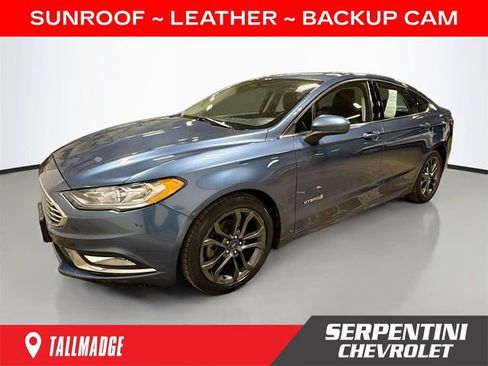 Used 2018 Ford Fusion SE w/ Equipment Group 601A image 1