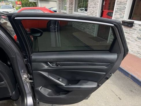 Used 2019 Honda Accord Sport image 14