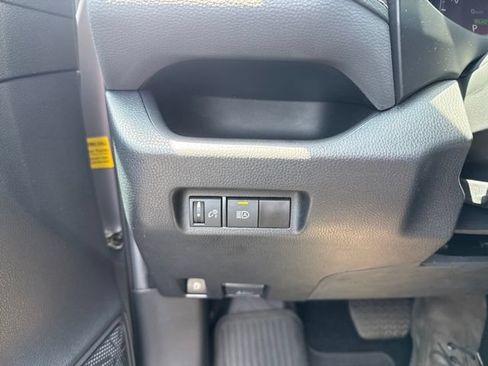 Used 2024 Toyota RAV4 LE AWD/4WD image 26