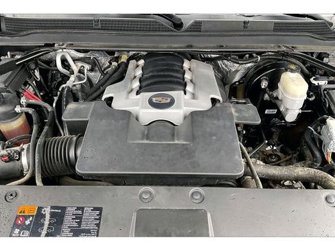 Used 2016 Cadillac Escalade Premium image 11