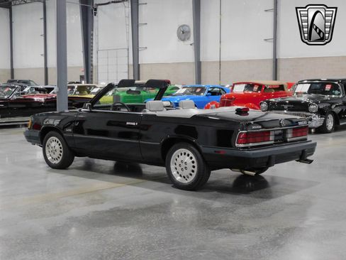 Used 1986 Dodge 600 ES image 3