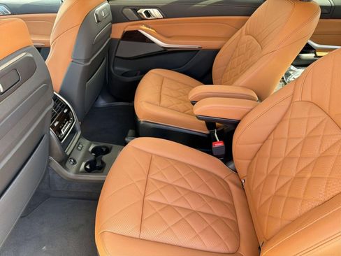 Used 2026 BMW X7 xDrive40i AWD/4WD image 23