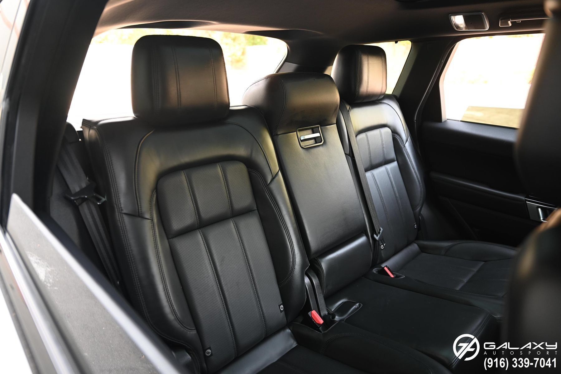 Used 2019 Land Rover Range Rover Sport HSE AWD/4WD image 13