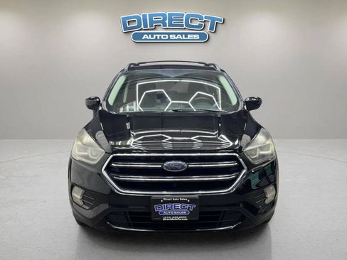 Used 2017 Ford Escape SE w/ SE Sport Appearance Package FWD image 2