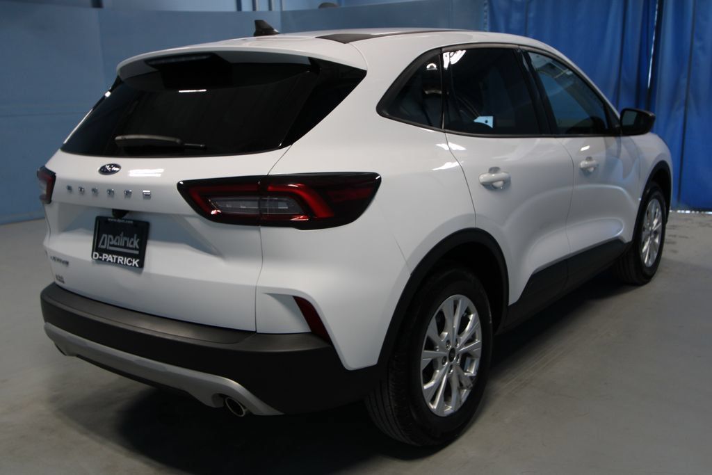 Used 2025 Ford Escape Active FWD image 28
