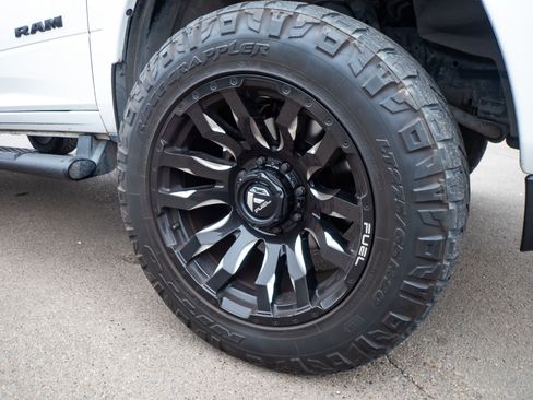 Used 2019 RAM 2500 Big Horn image 11