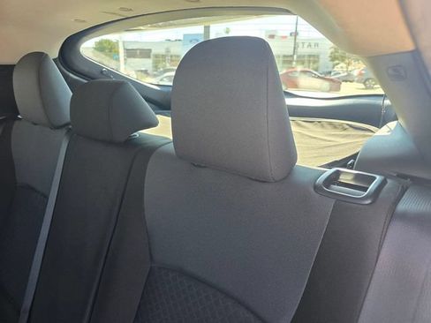 Used 2021 Toyota C-HR LE FWD image 10