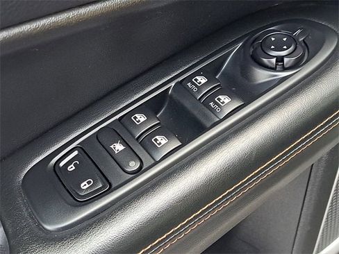 Used 2018 Jeep Compass Limited image 21