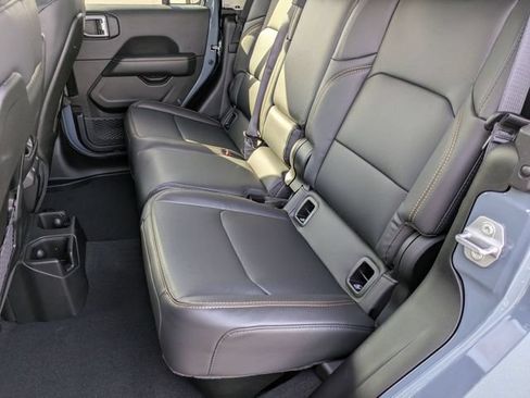 New 2026 Jeep Gladiator Sport AWD/4WD image 30
