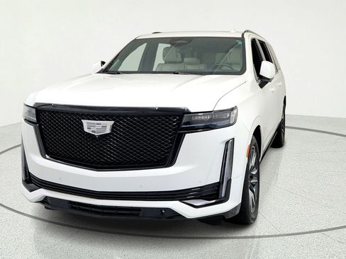Certified 2023 Cadillac Escalade ESV Sport w/ Touring Package AWD/4WD image 8