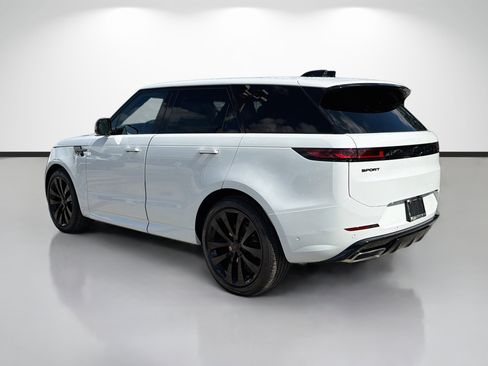 New 2027 Land Rover Range Rover Sport Dynamic SE AWD/4WD image 3