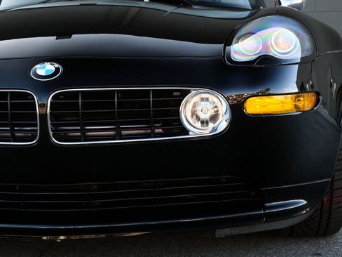 Used 2001 BMW Z8 RWD image 15