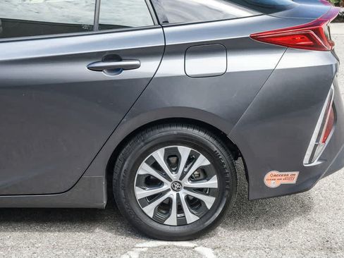 Used 2020 Toyota Prius Prime XLE FWD image 11