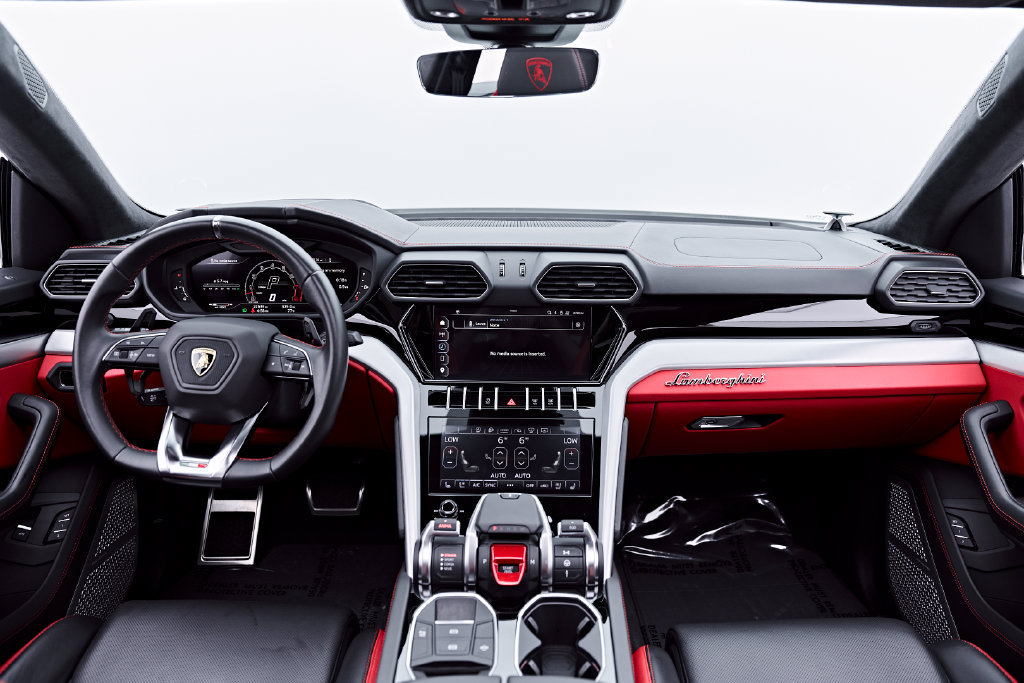 Used 2023 Lamborghini Urus S AWD/4WD image 62