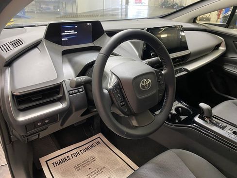 Used 2025 Toyota Prius LE image 27
