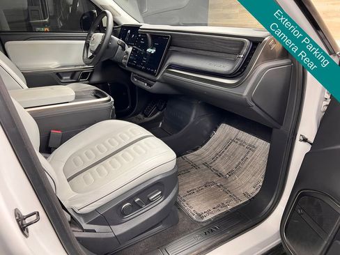 Used 2023 Rivian R1S Adventure image 7