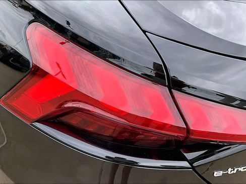 Used 2023 Audi e-tron GT Prestige w/ Prestige Package AWD/4WD image 31