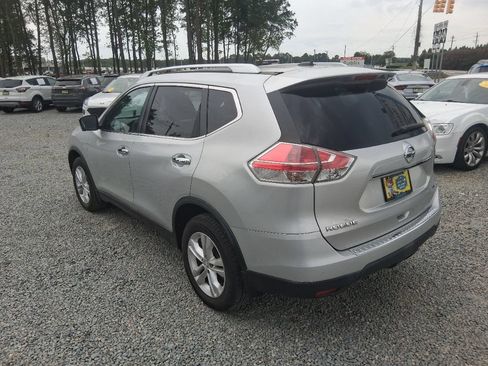 Used 2016 Nissan Rogue SV w/ SV Premium Package AWD/4WD image 12