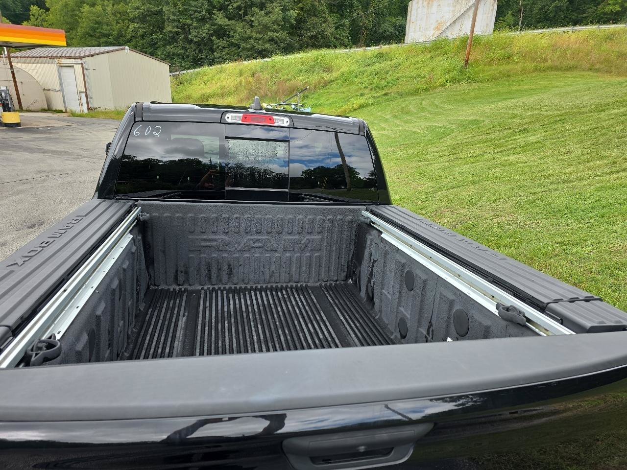 Used 2020 RAM 1500 Big Horn w/ Built-to-serve Edition AWD/4WD image 7