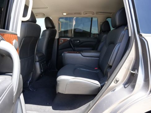 Used 2019 INFINITI QX80 Luxe AWD/4WD image 19
