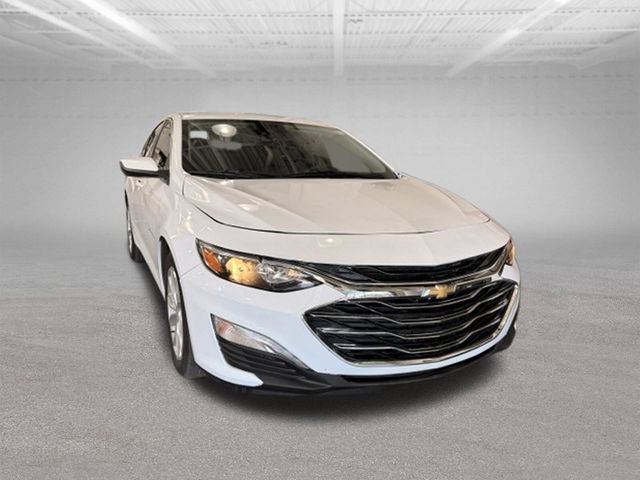 Used 2024 Chevrolet Malibu LT FWD image 3