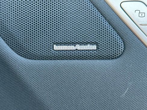 Used 2024 BMW iX xDrive50 w/ Premium Package image 20