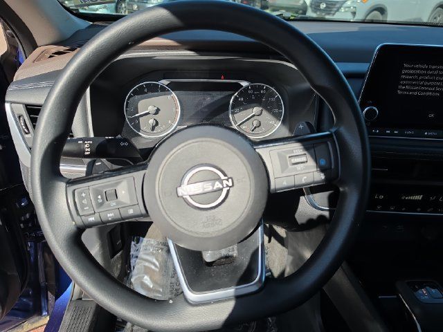 Used 2023 Nissan Rogue SV AWD/4WD image 14