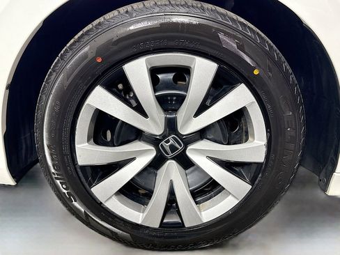 Certified 2023 Honda Civic LX image 28