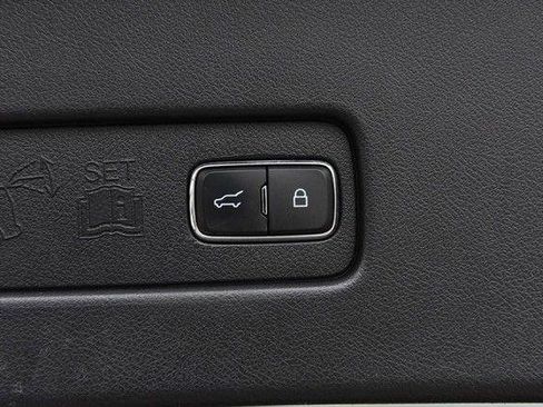 Used 2020 Lincoln Aviator Reserve w/ Elements Package Plus image 30