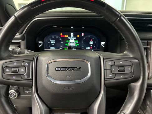 Used 2023 GMC Yukon XL Denali Ultimate AWD/4WD image 22