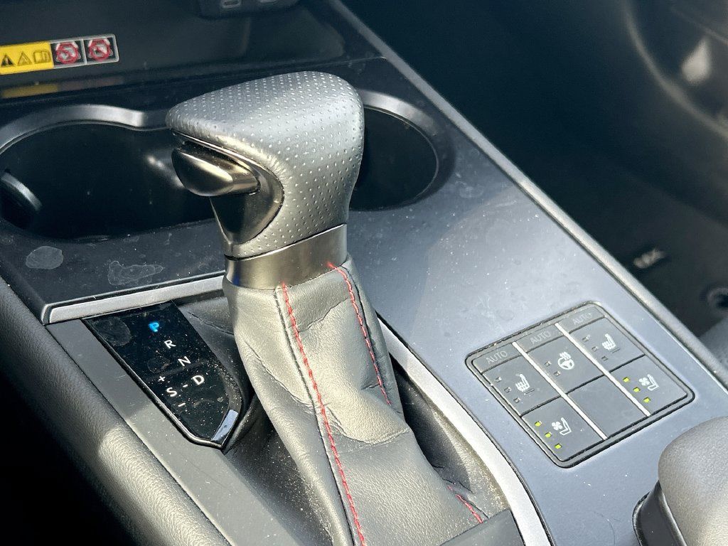 Used 2024 Lexus UX 250h F Sport FWD image 21
