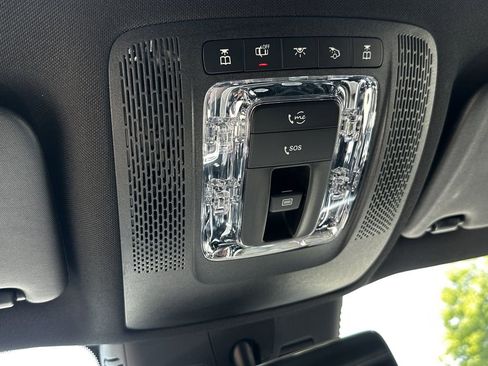 Certified 2025 Mercedes-Benz GLB 250 4MATIC image 33