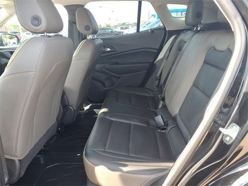 Used 2025 Chevrolet Trax ACTIV w/ Driver Confidence Package image 18