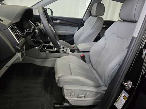 Certified 2025 Audi Q5 2.0T Premium Plus w/ Premium Plus Package image 13