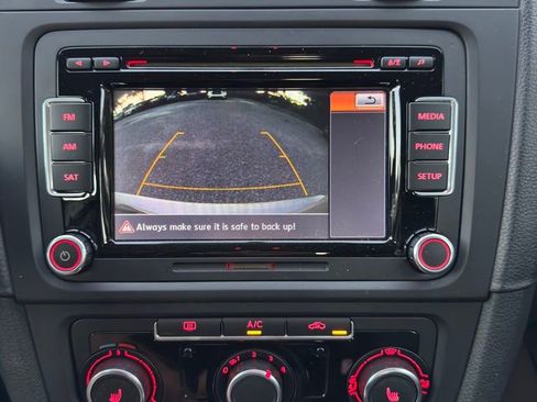 Used 2014 Volkswagen Jetta TDI FWD image 23