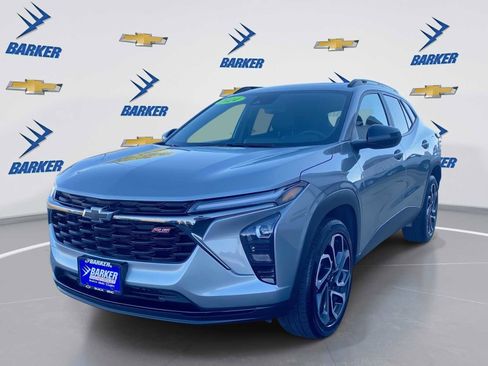 Used 2024 Chevrolet Trax RS w/ Sunroof Package image 1