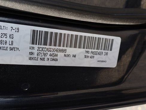 Used 2019 Chrysler 300 S AWD/4WD image 38