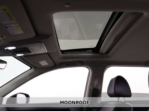 Used 2024 Honda CR-V EX-L image 3
