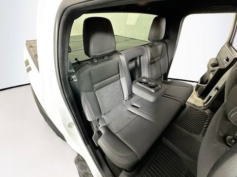 Used 2023 Nissan Frontier SV w/ Midnight Edition Package image 26