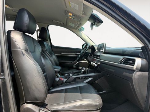 Used 2020 Kia Telluride LX AWD/4WD image 10