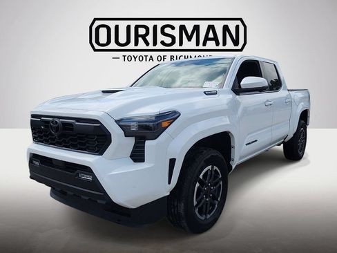 Used 2025 Toyota Tacoma TRD Sport w/ TRD Sport Premium Package AWD/4WD image 3